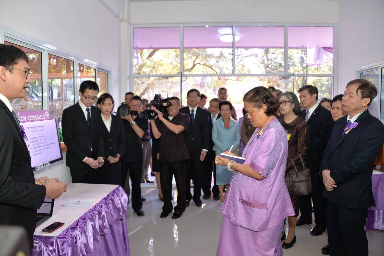Opendream demonstrated smart phone application “DV Consult” to Her Royal Highness Princess Maha Chakri Sirindhorn